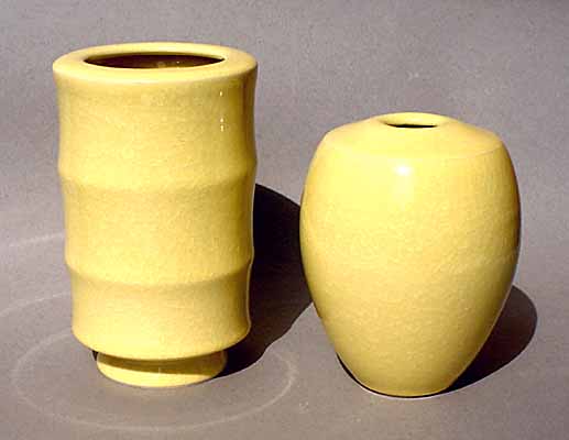Steinzeug-Schuppenkrak, 1300°C oxidierend; Links: h 20cm, d 12,5cm, Rechts: h 17cm, d 12cm